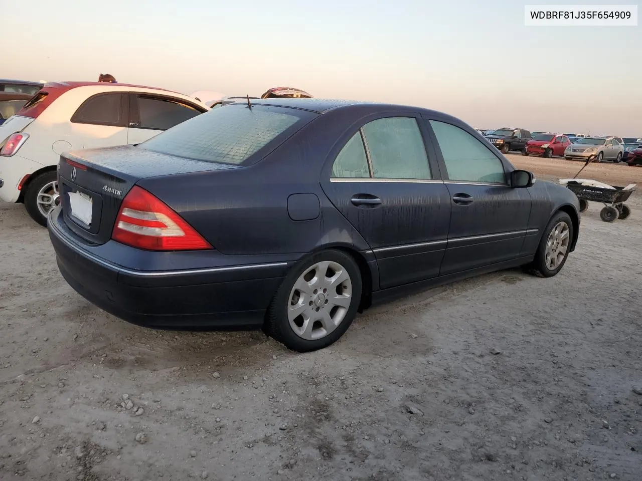 2005 Mercedes-Benz C 240 4Matic VIN: WDBRF81J35F654909 Lot: 75411294