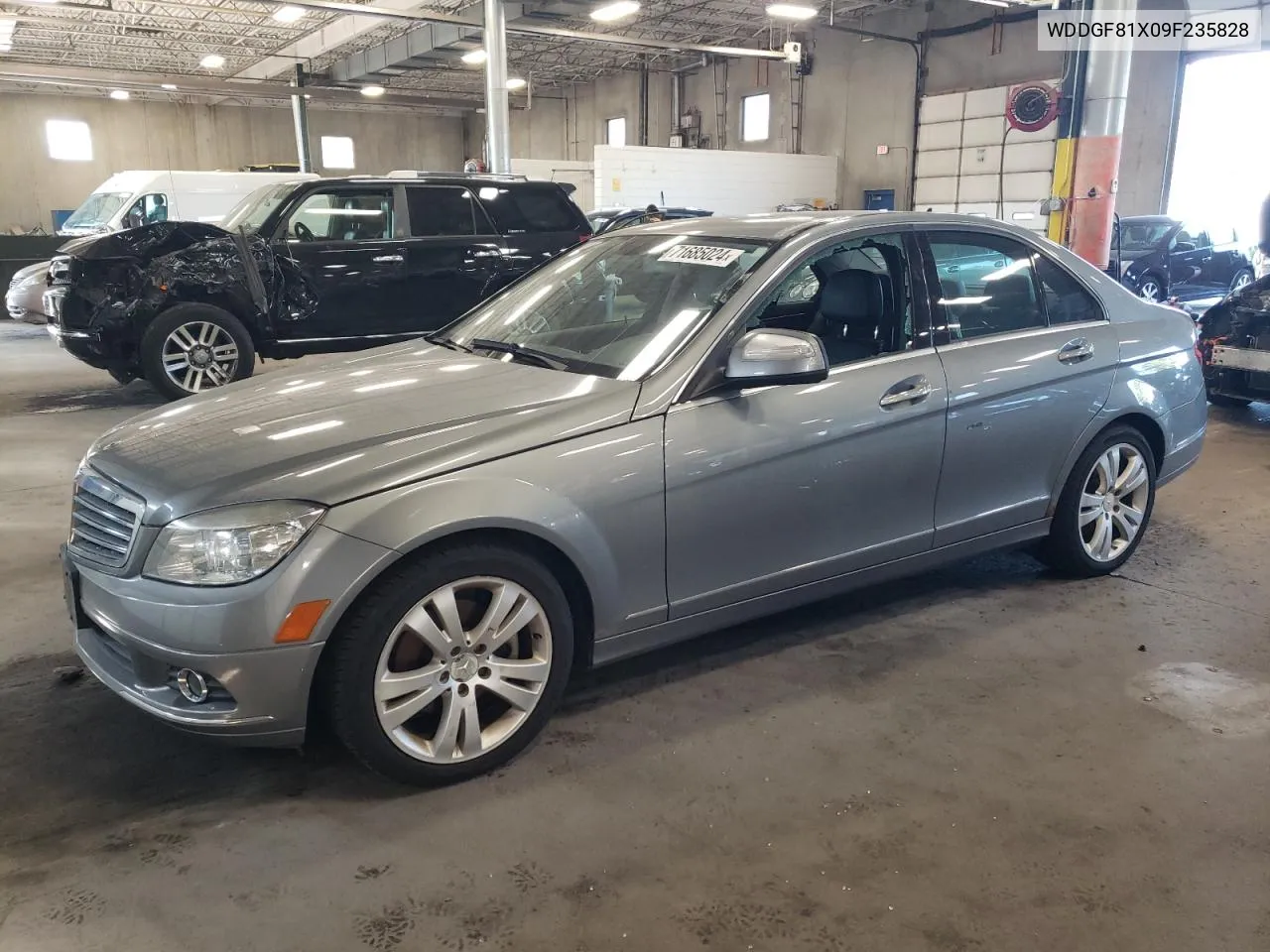 2009 Mercedes-Benz C 300 4Matic VIN: WDDGF81X09F235828 Lot: 71685024