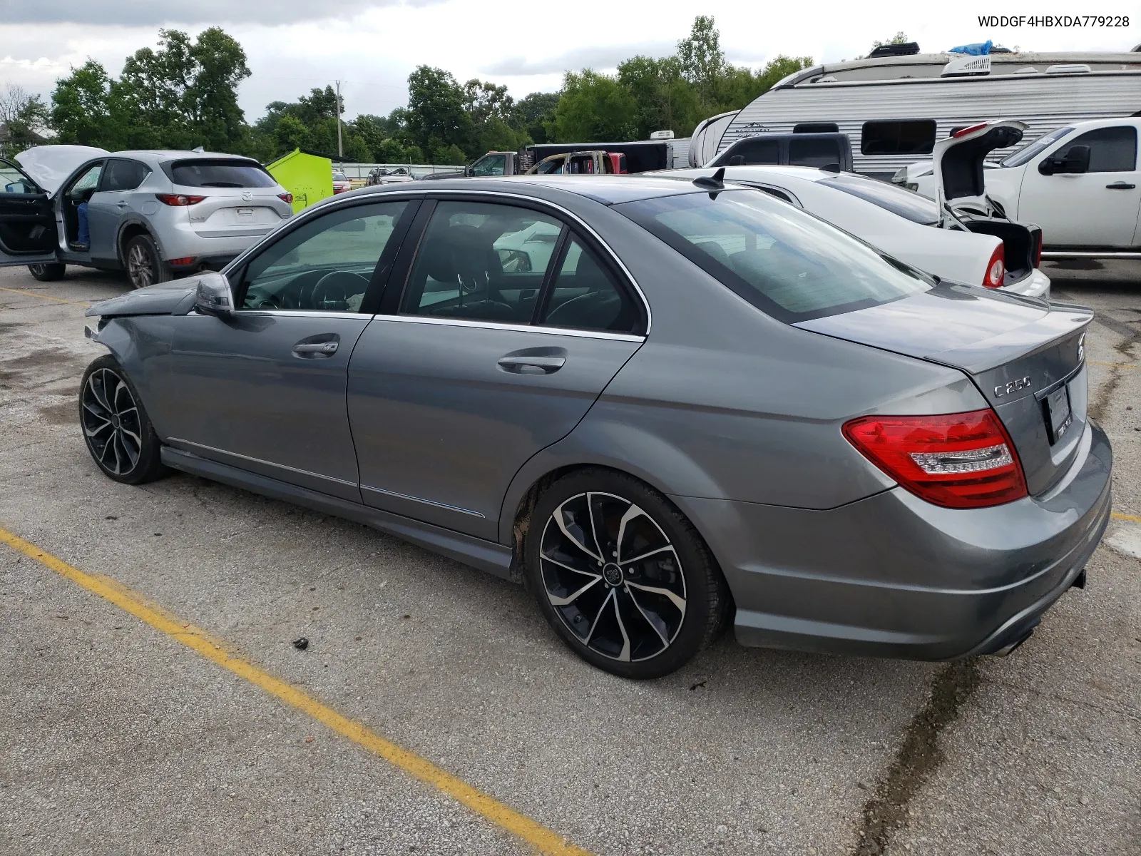 2013 Mercedes-Benz C 250 VIN: WDDGF4HBXDA779228 Lot: 57325744