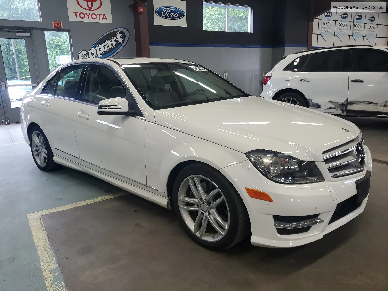 2013 Mercedes-Benz C 300 4Matic VIN: WDDGF8AB1DR272155 Lot: 67300334