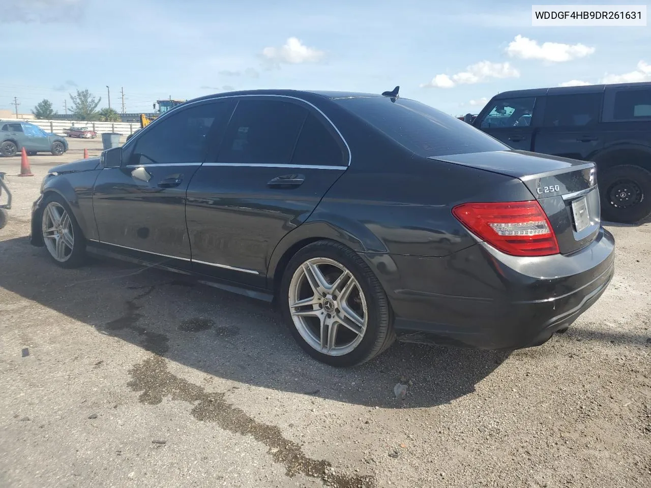 2013 Mercedes-Benz C 250 VIN: WDDGF4HB9DR261631 Lot: 72465374