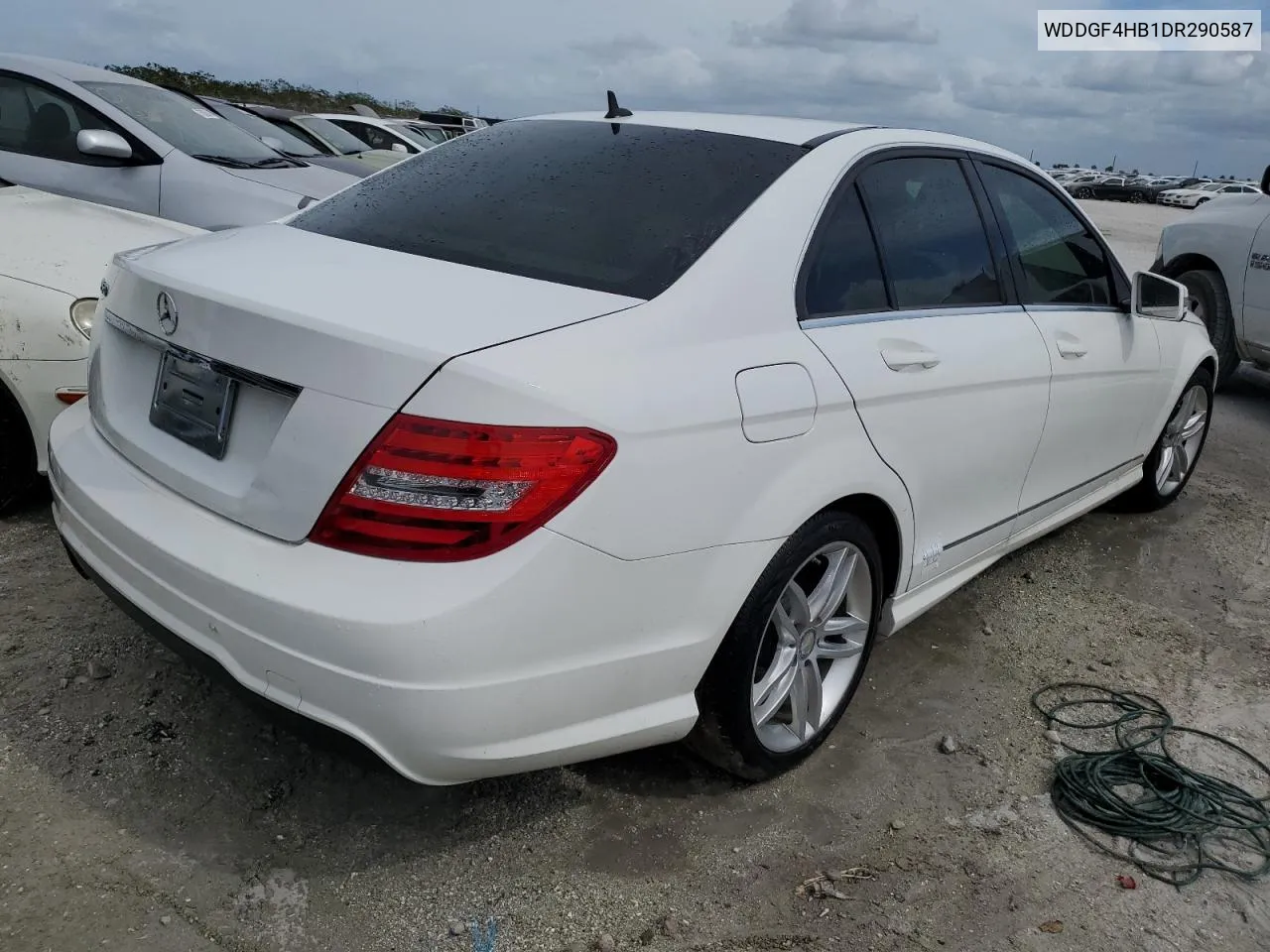 2013 Mercedes-Benz C 250 VIN: WDDGF4HB1DR290587 Lot: 75237424