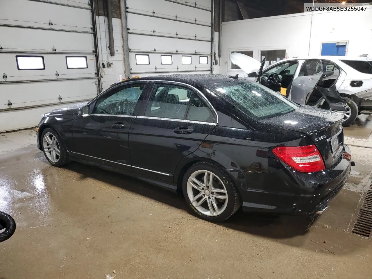 2014 Mercedes-Benz C 300 4Matic VIN: WDDGF8AB5EG255047 Lot: 75738404