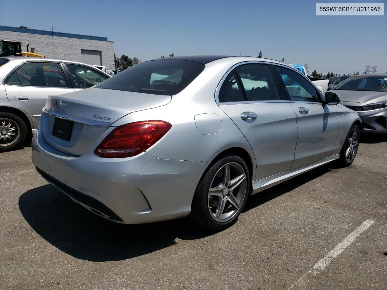 2015 Mercedes-Benz C 400 4Matic VIN: 55SWF6GB4FU011966 Lot: 57058744