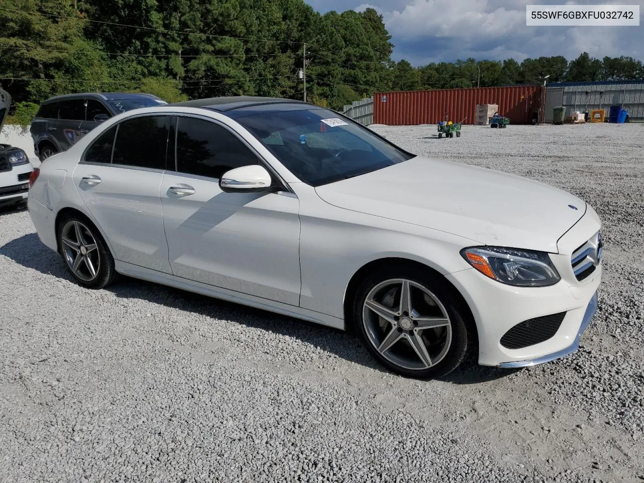 2015 Mercedes-Benz C 400 4Matic VIN: 55SWF6GBXFU032742 Lot: 72415814