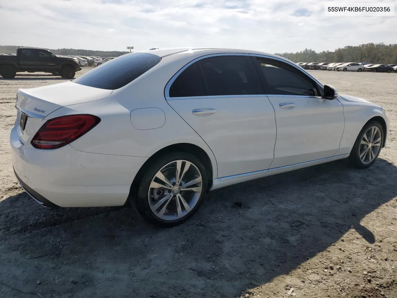 2015 Mercedes-Benz C 300 4Matic VIN: 55SWF4KB6FU020356 Lot: 74890194