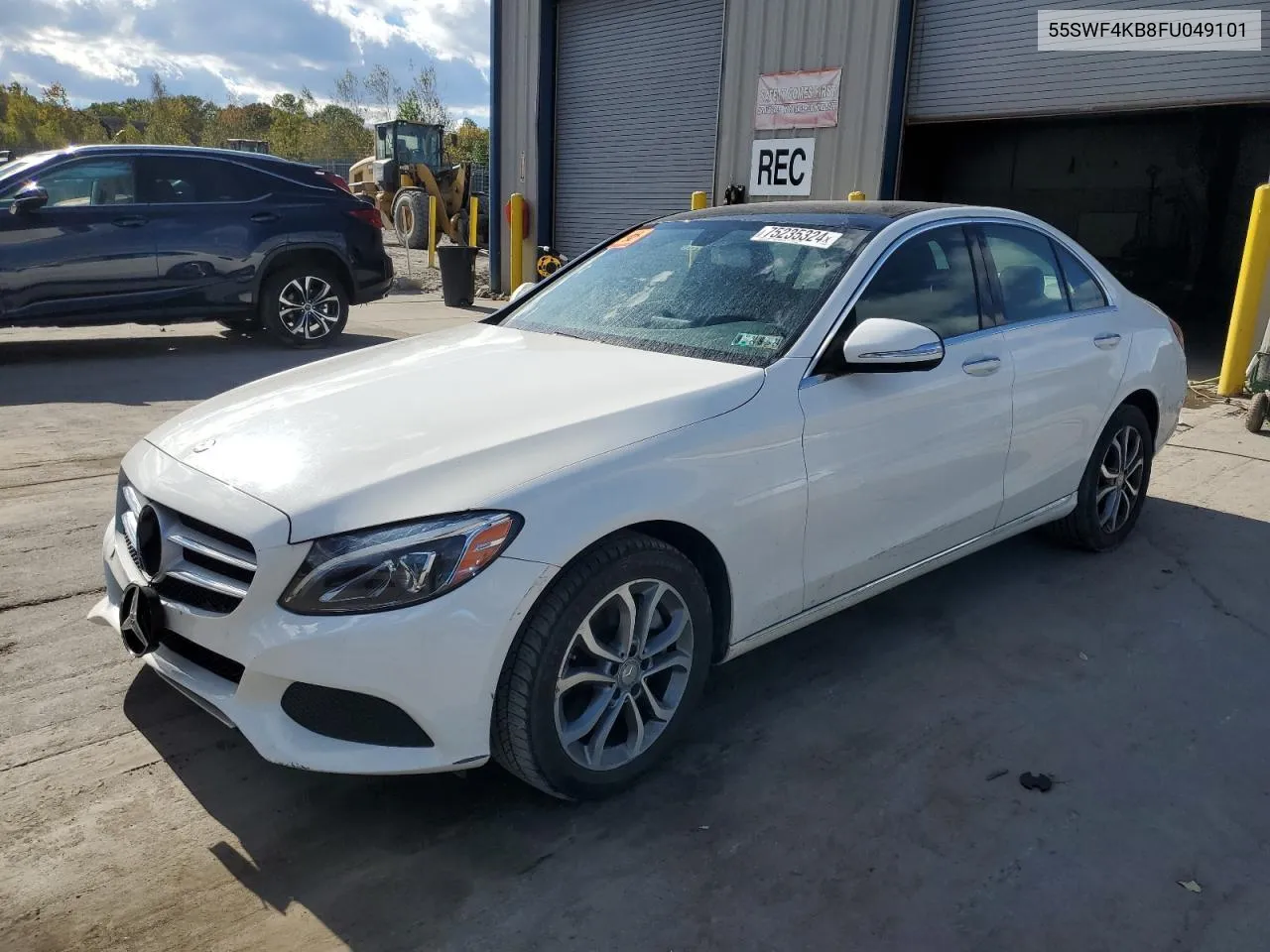 2015 Mercedes-Benz C 300 4Matic VIN: 55SWF4KB8FU049101 Lot: 75235324