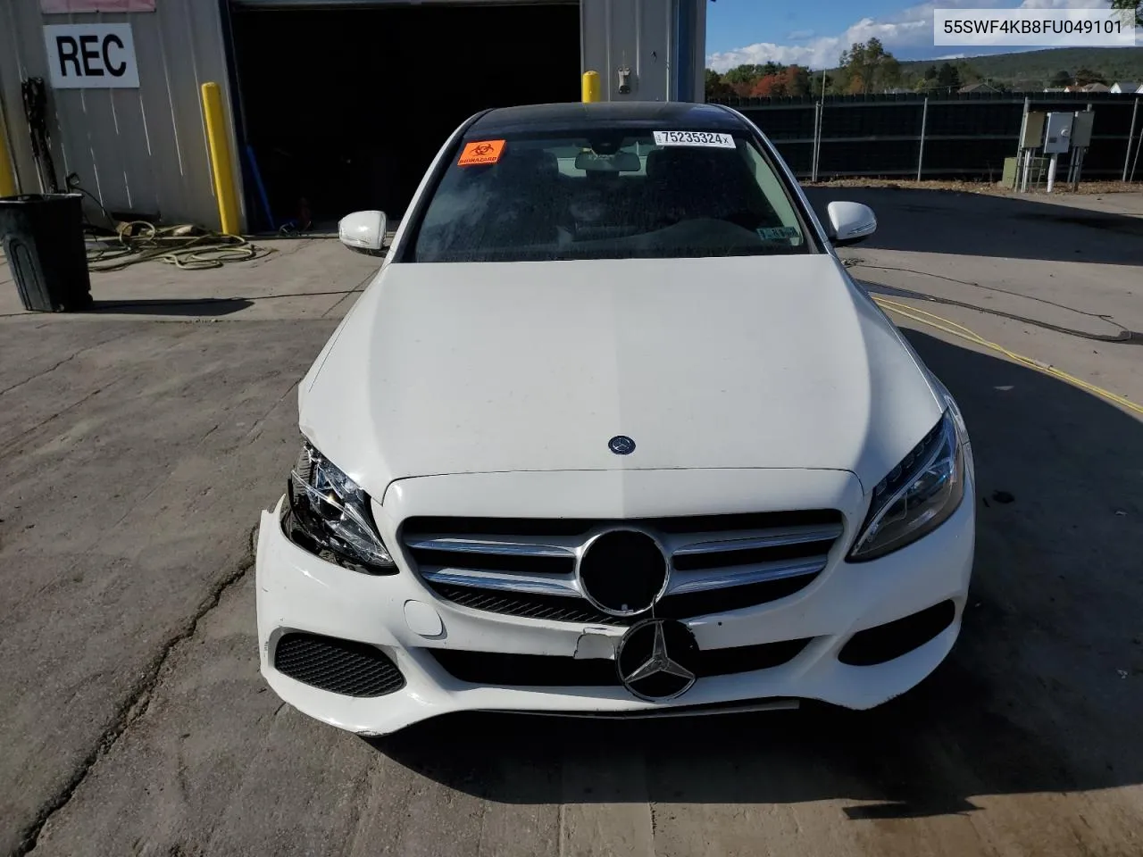 2015 Mercedes-Benz C 300 4Matic VIN: 55SWF4KB8FU049101 Lot: 75235324