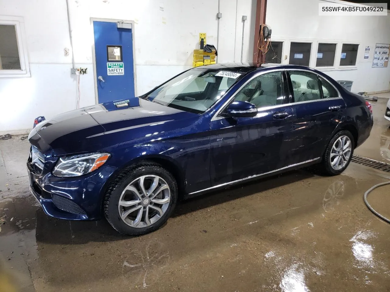 2015 Mercedes-Benz C 300 4Matic VIN: 55SWF4KB5FU049220 Lot: 75248884