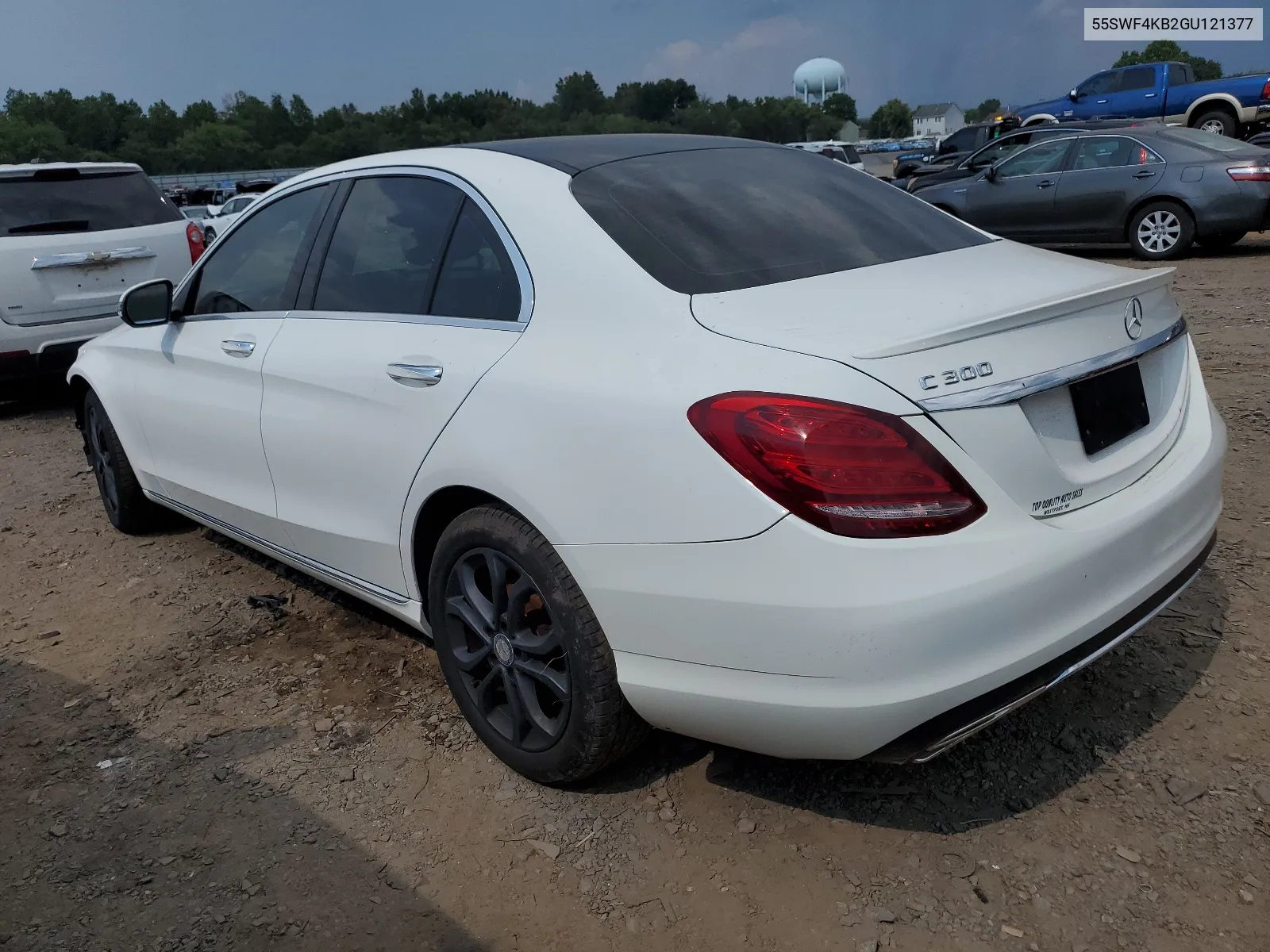 2016 Mercedes-Benz C 300 4Matic VIN: 55SWF4KB2GU121377 Lot: 65591594