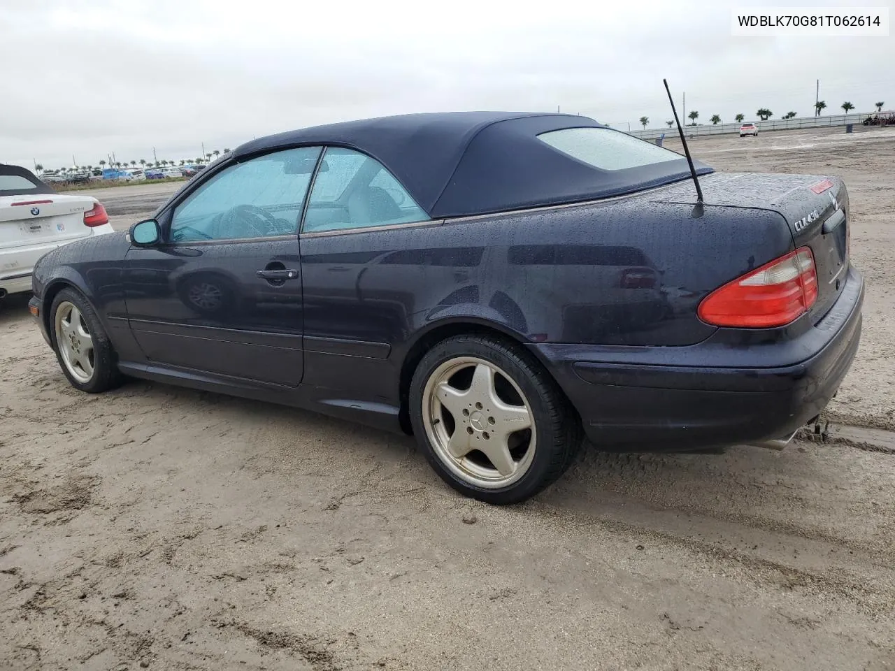 2001 Mercedes-Benz Clk 430 VIN: WDBLK70G81T062614 Lot: 74614314