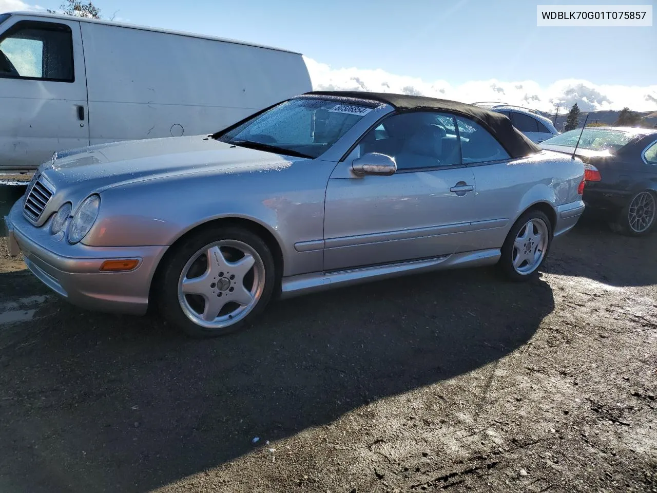 2001 Mercedes-Benz Clk 430 VIN: WDBLK70G01T075857 Lot: 80506854