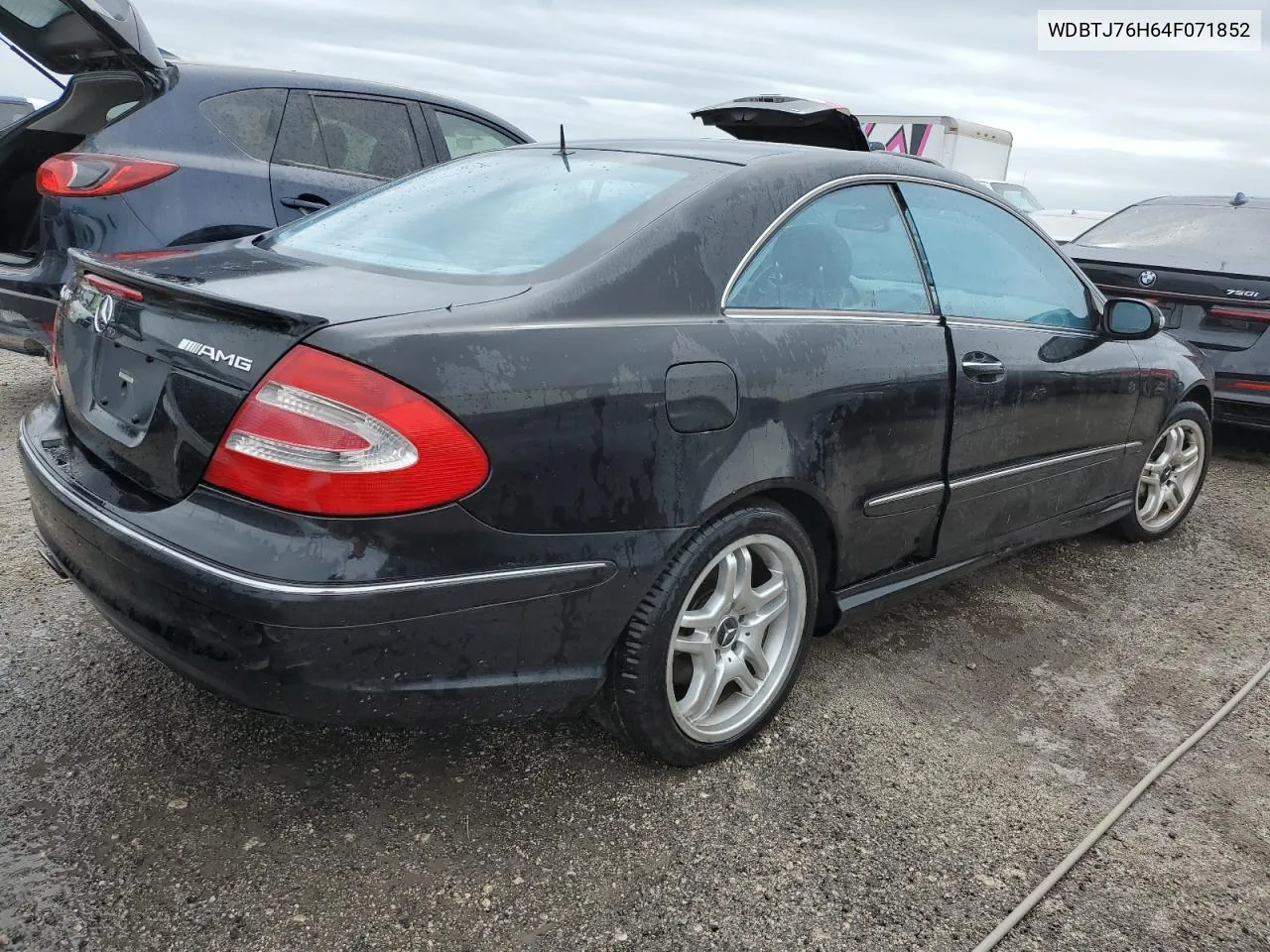 2004 Mercedes-Benz Clk 55 Amg VIN: WDBTJ76H64F071852 Lot: 74201194