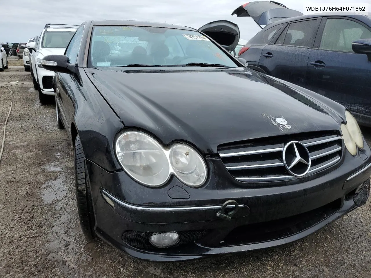 2004 Mercedes-Benz Clk 55 Amg VIN: WDBTJ76H64F071852 Lot: 74201194