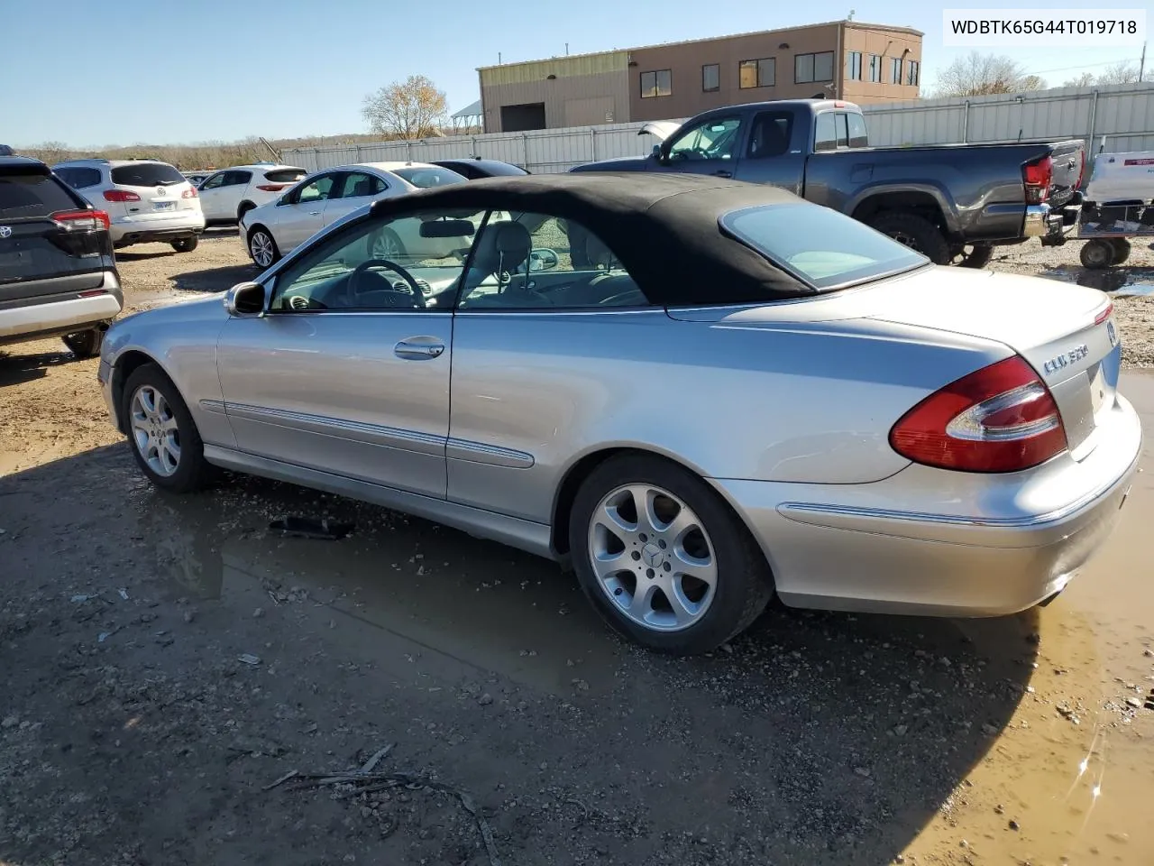 2004 Mercedes-Benz Clk 320 VIN: WDBTK65G44T019718 Lot: 79489734