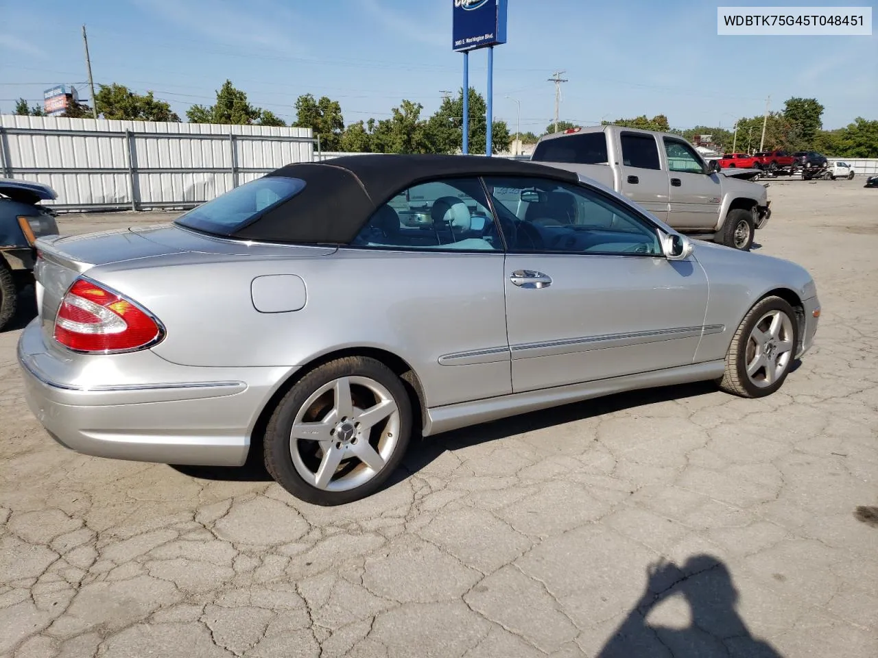 2005 Mercedes-Benz Clk 500 VIN: WDBTK75G45T048451 Lot: 71526504