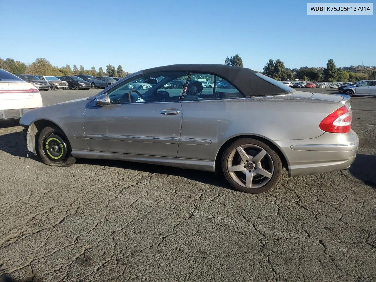 2005 Mercedes-Benz Clk 500 VIN: WDBTK75J05F137914 Lot: 75536144