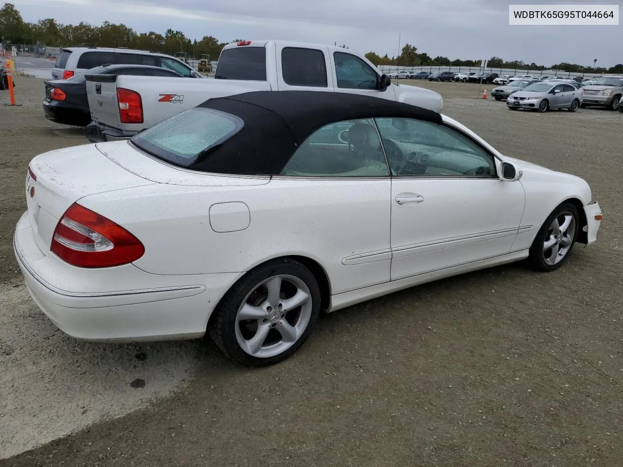 2005 Mercedes-Benz Clk 320 VIN: WDBTK65G95T044664 Lot: 76533454