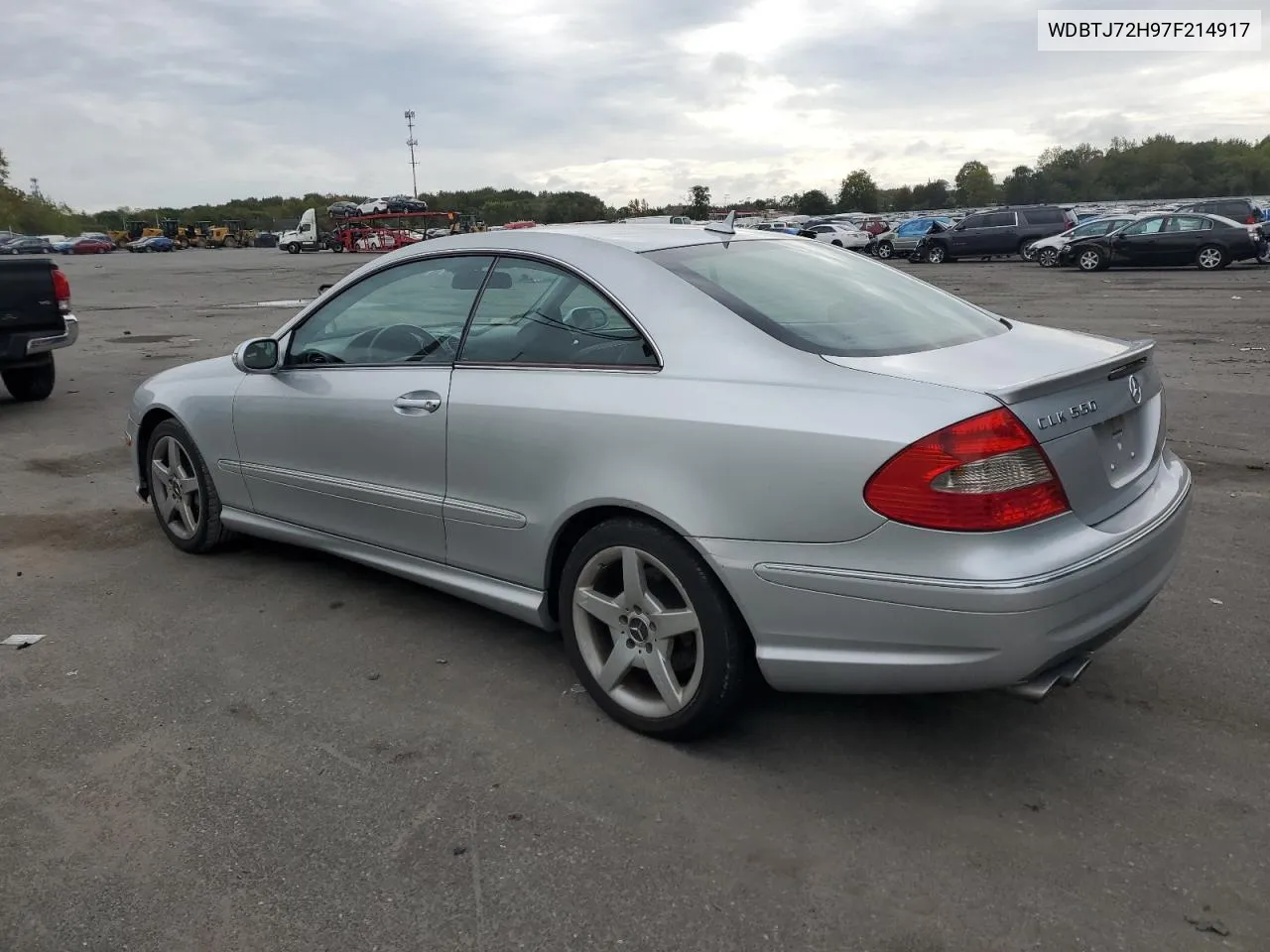 2007 Mercedes-Benz Clk 550 VIN: WDBTJ72H97F214917 Lot: 73154374