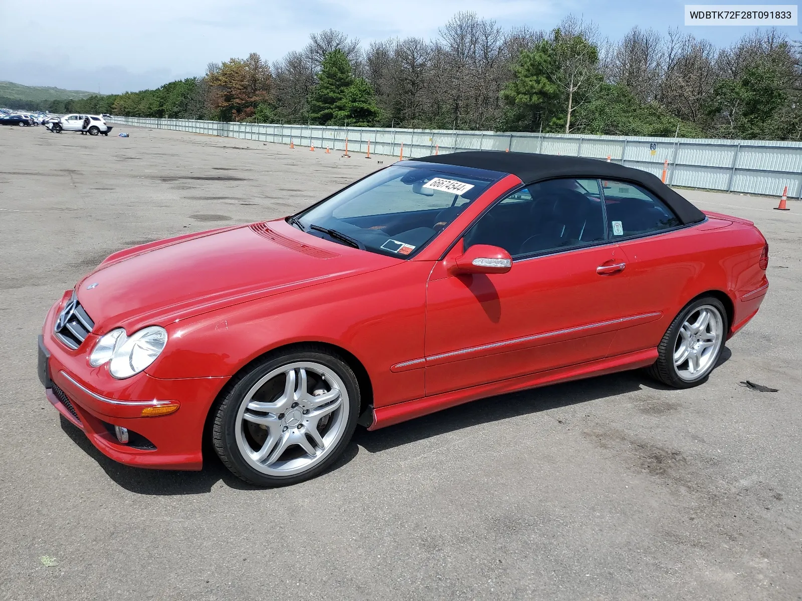 2008 Mercedes-Benz Clk 550 VIN: WDBTK72F28T091833 Lot: 66674544