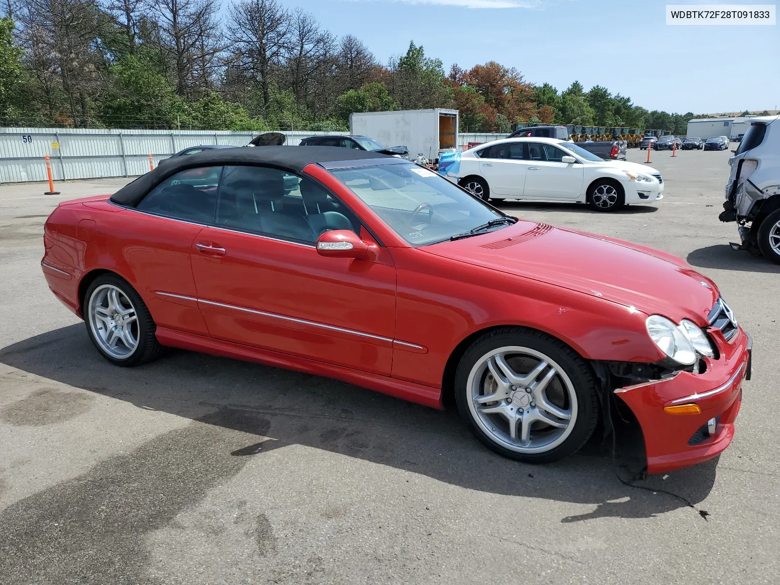 2008 Mercedes-Benz Clk 550 VIN: WDBTK72F28T091833 Lot: 66674544