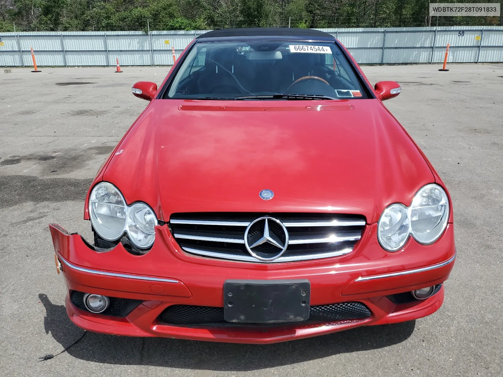 2008 Mercedes-Benz Clk 550 VIN: WDBTK72F28T091833 Lot: 66674544