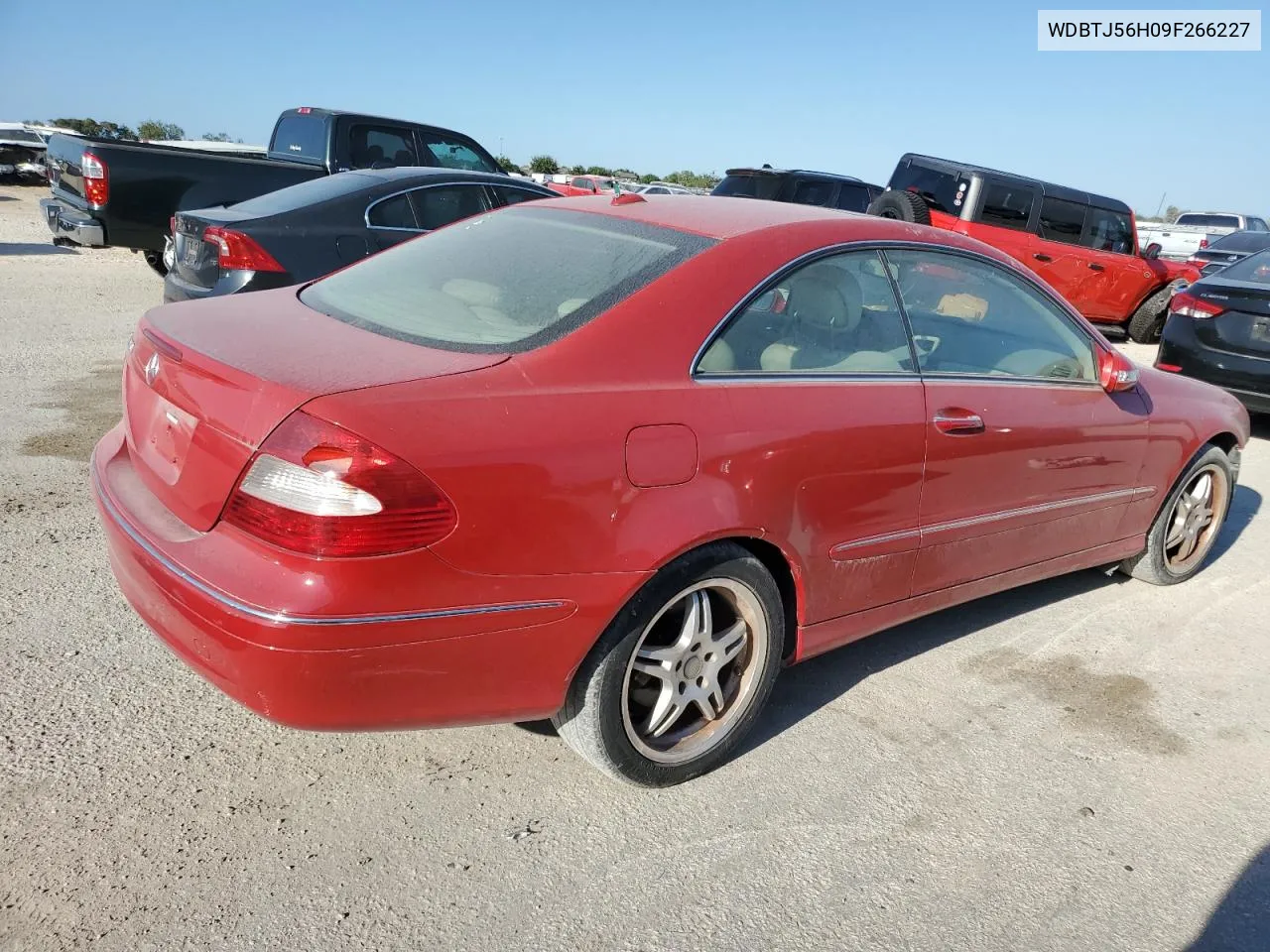 2009 Mercedes-Benz Clk 350 VIN: WDBTJ56H09F266227 Lot: 73310274