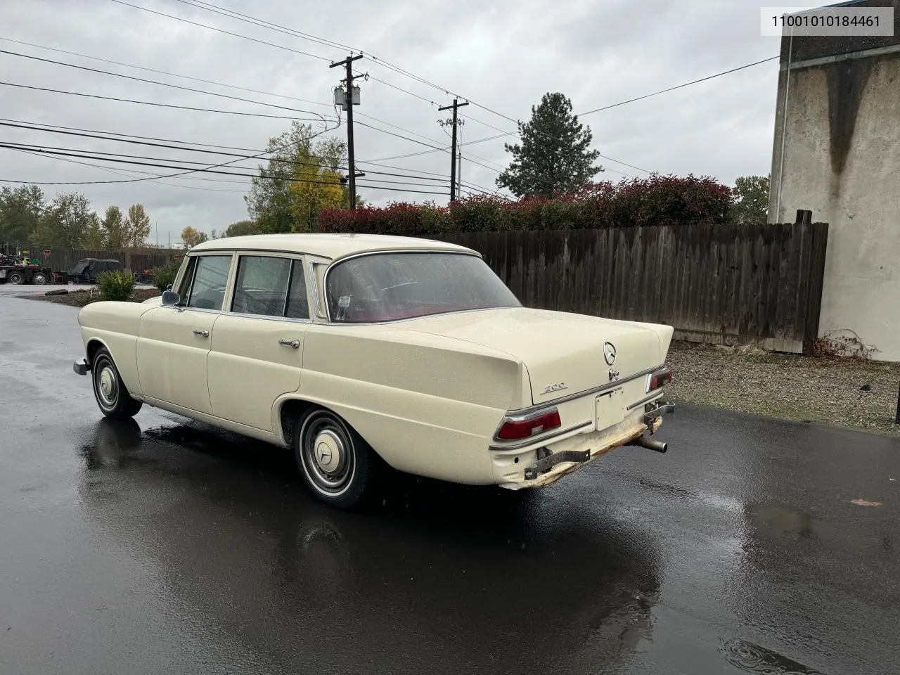 1967 Mercedes-Benz 200 VIN: 11001010184461 Lot: 79134774