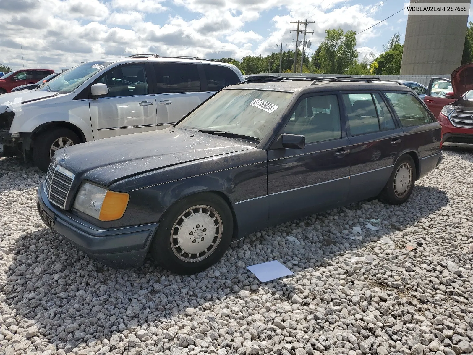 1994 Mercedes-Benz E 320 VIN: WDBEA92E6RF287658 Lot: 67789824