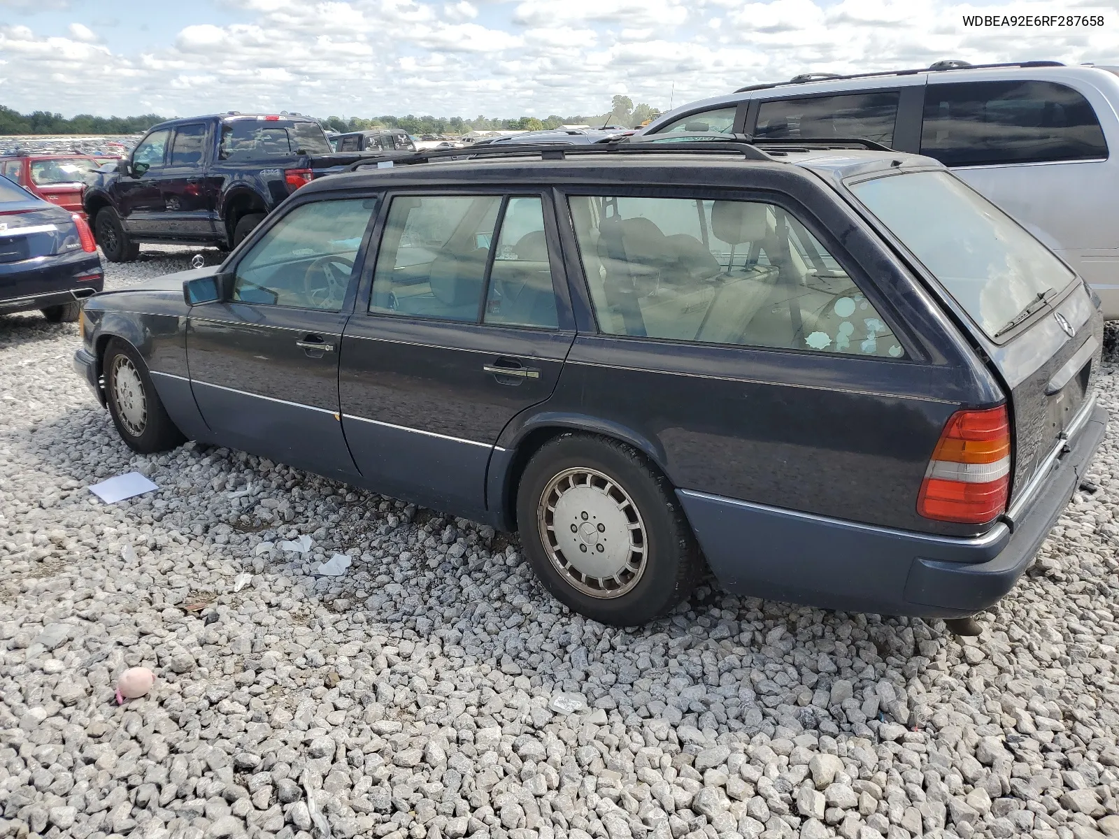 1994 Mercedes-Benz E 320 VIN: WDBEA92E6RF287658 Lot: 67789824