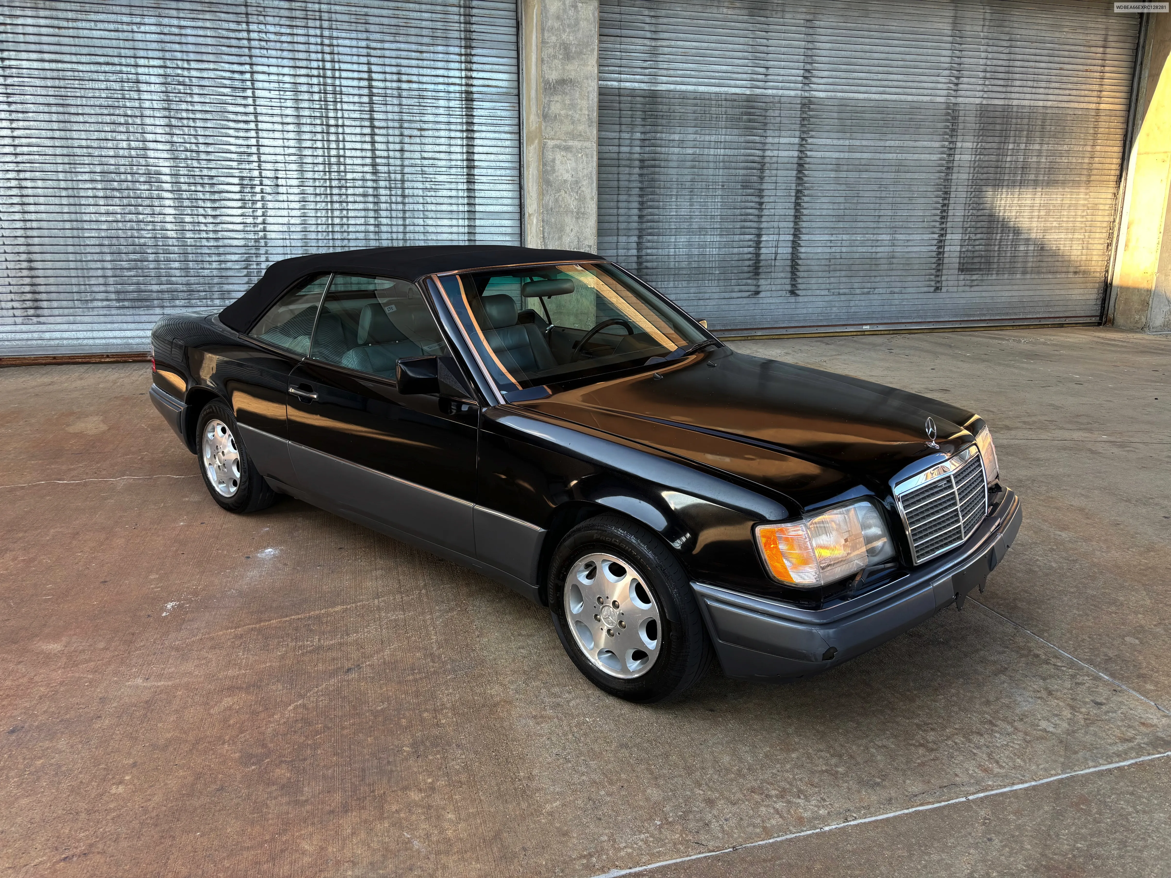 1994 Mercedes-Benz E 320 VIN: WDBEA66EXRC128281 Lot: 68890914