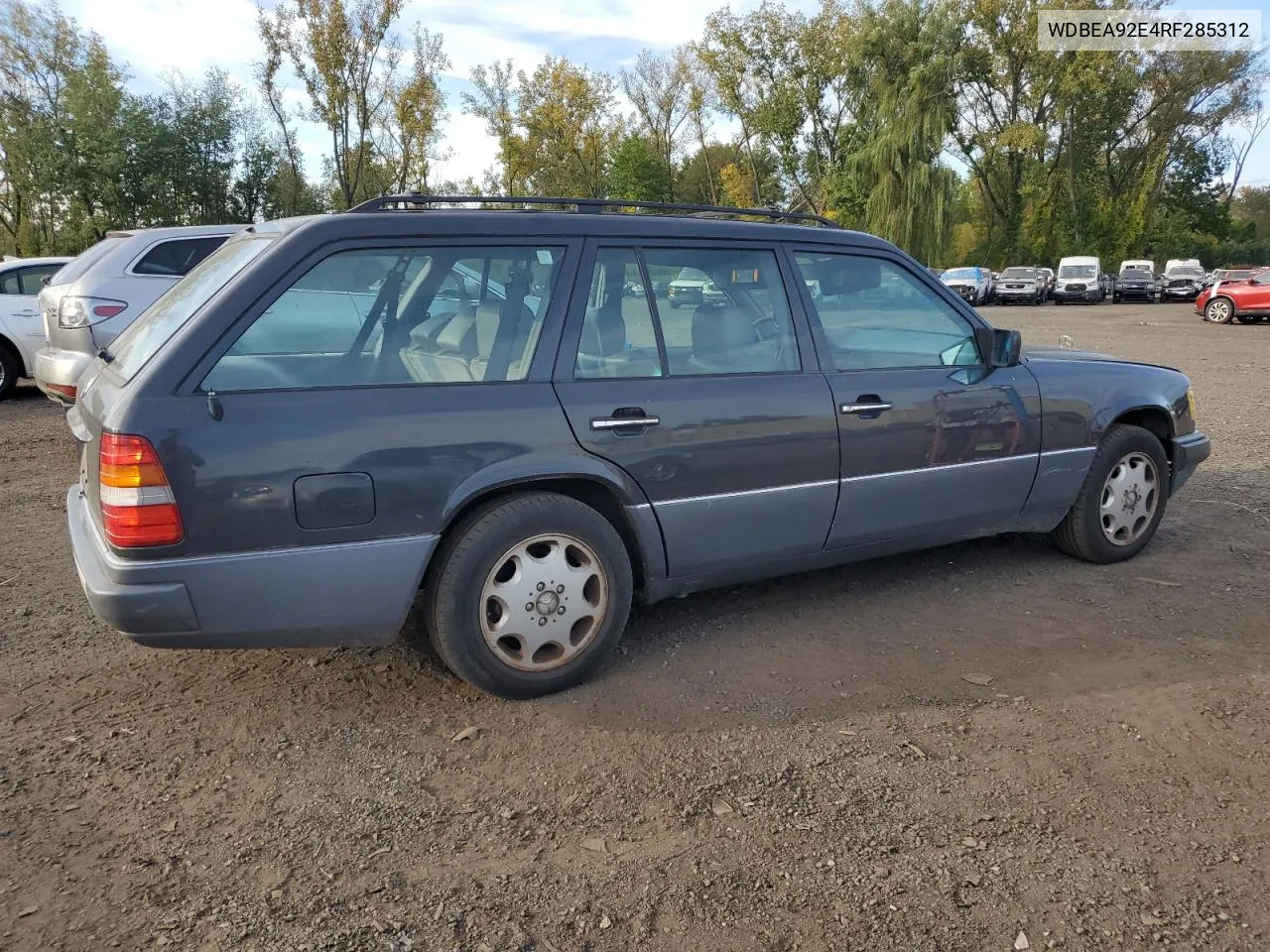 1994 Mercedes-Benz E 320 VIN: WDBEA92E4RF285312 Lot: 72265334