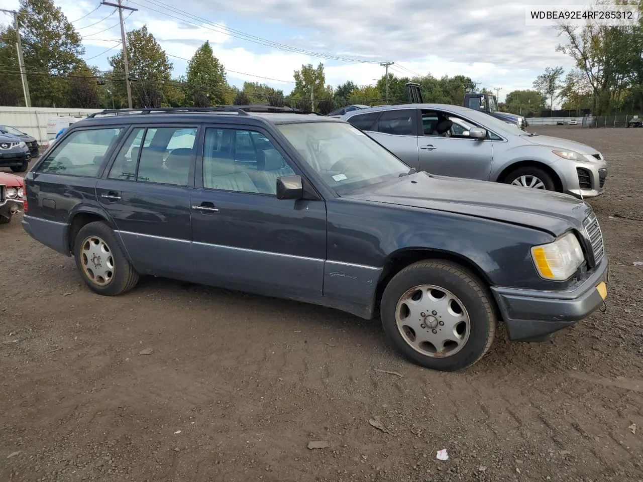 1994 Mercedes-Benz E 320 VIN: WDBEA92E4RF285312 Lot: 72265334