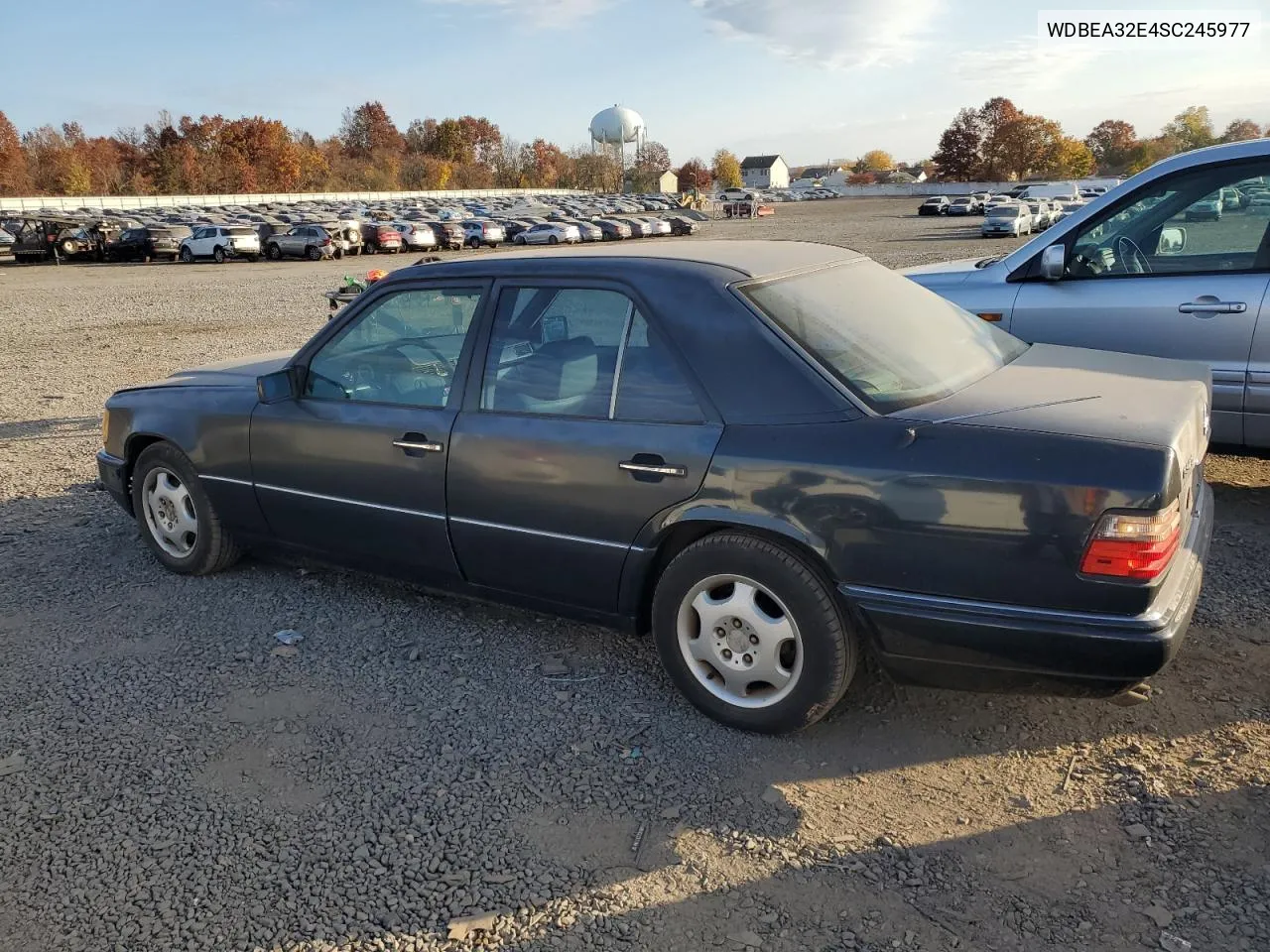 1995 Mercedes-Benz E 320 Base VIN: WDBEA32E4SC245977 Lot: 77588644