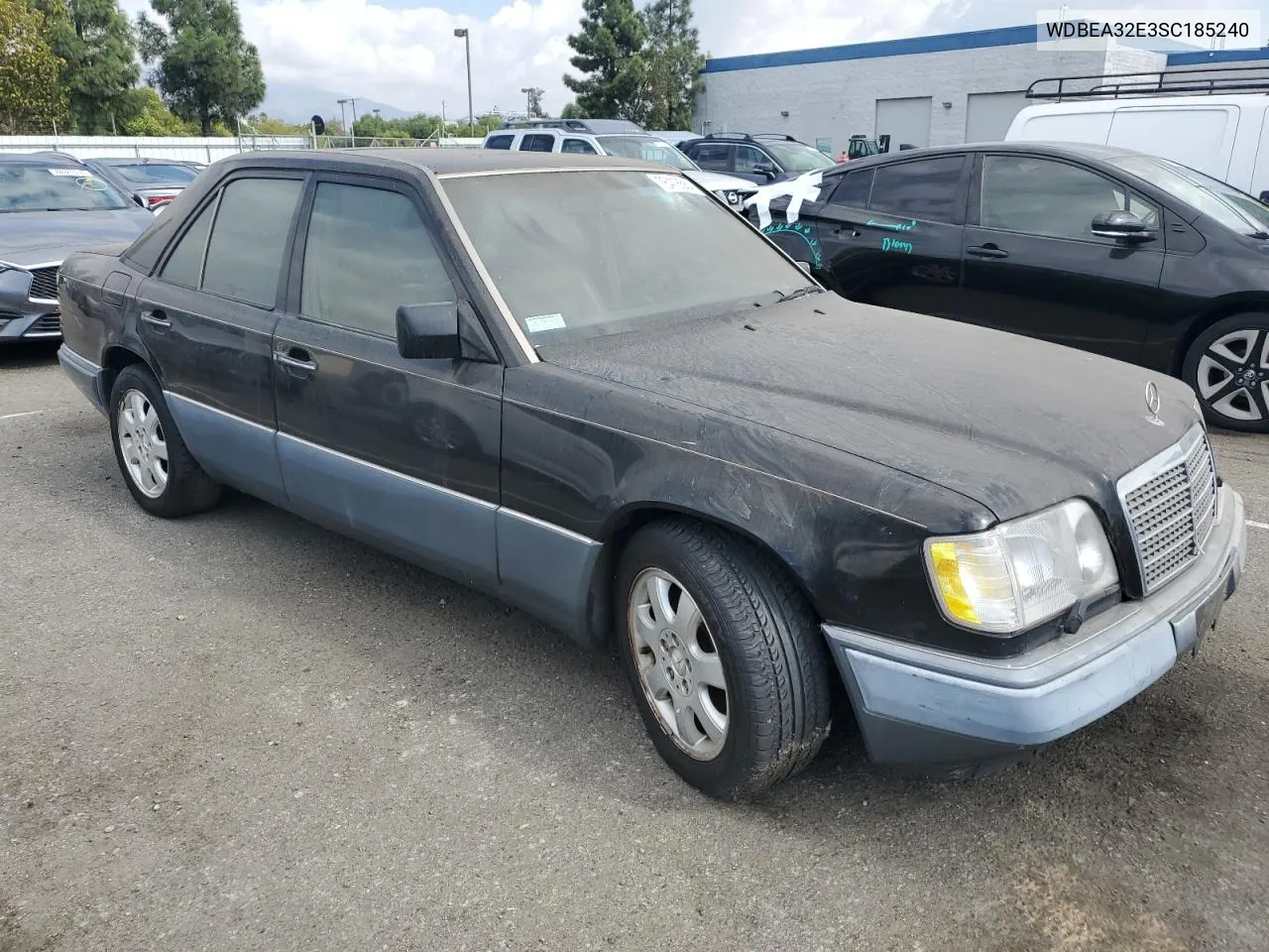 1995 Mercedes-Benz E 320 Base VIN: WDBEA32E3SC185240 Lot: 78418564