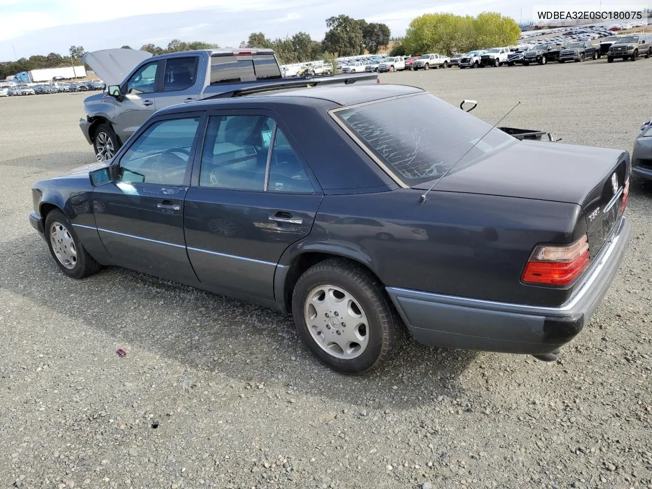 1995 Mercedes-Benz E 320 Base VIN: WDBEA32E0SC180075 Lot: 78734204