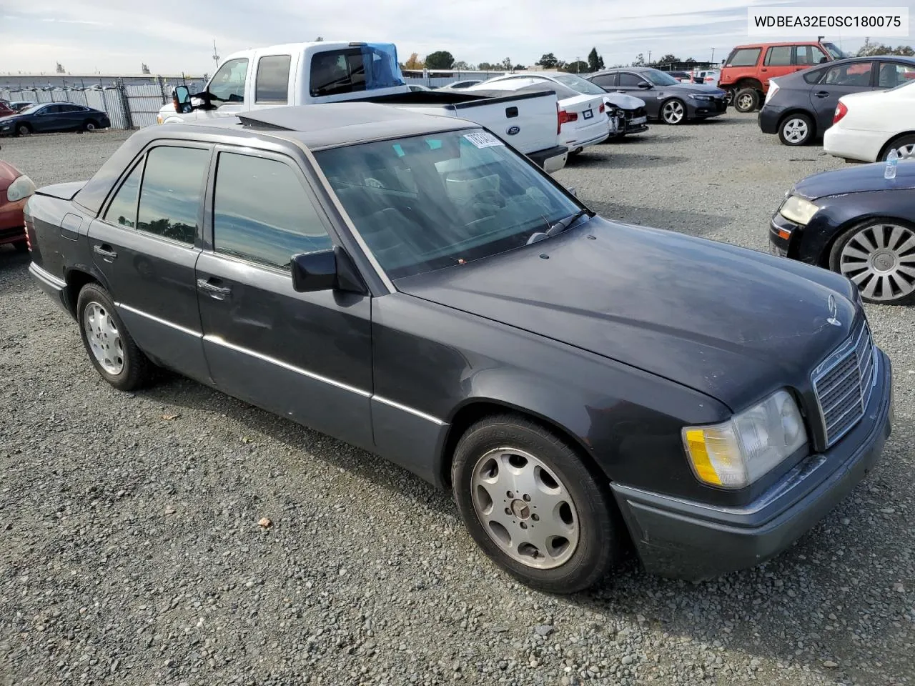 1995 Mercedes-Benz E 320 Base VIN: WDBEA32E0SC180075 Lot: 78734204