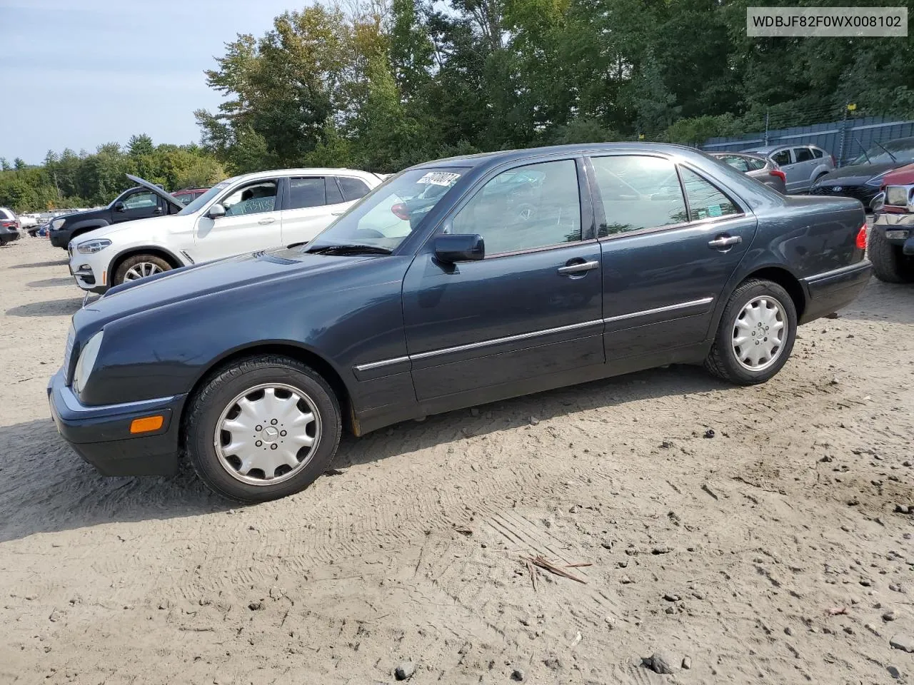 1998 Mercedes-Benz E 320 4Matic VIN: WDBJF82F0WX008102 Lot: 70708074