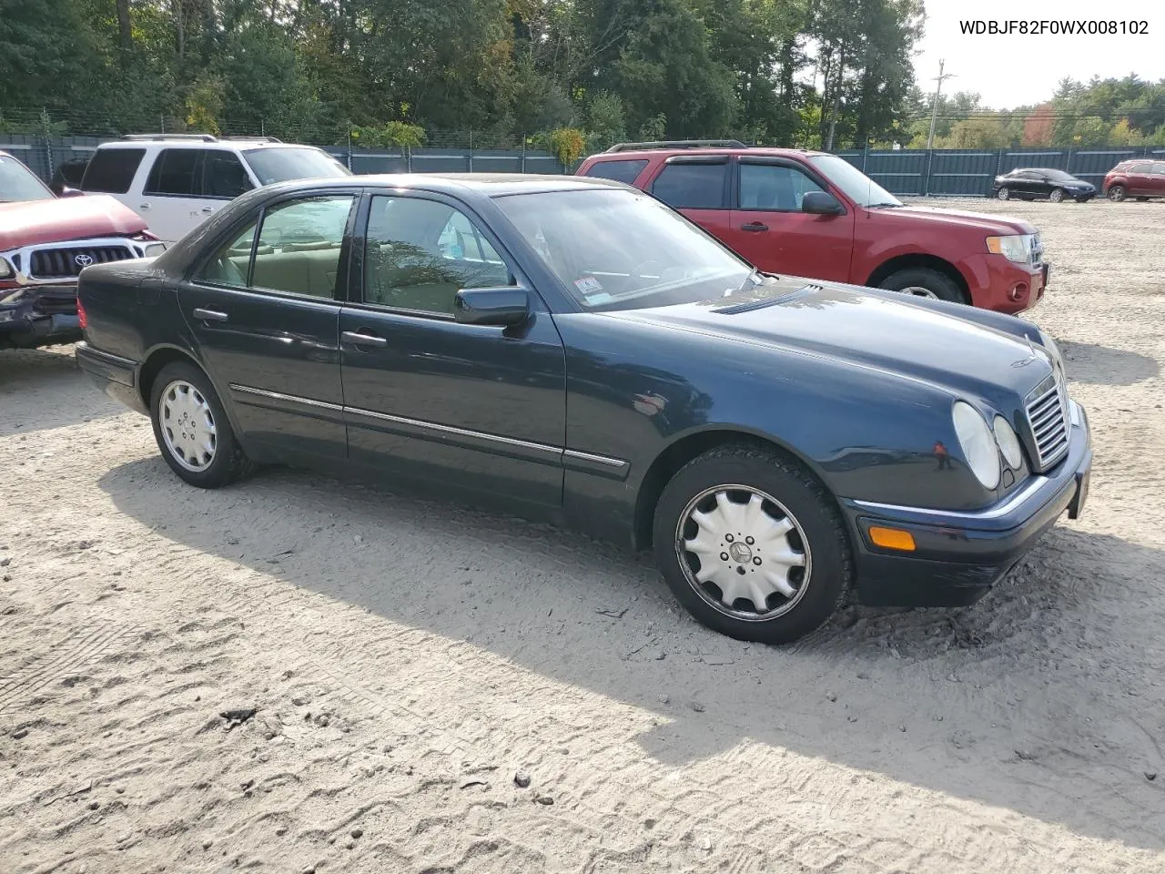 1998 Mercedes-Benz E 320 4Matic VIN: WDBJF82F0WX008102 Lot: 70708074