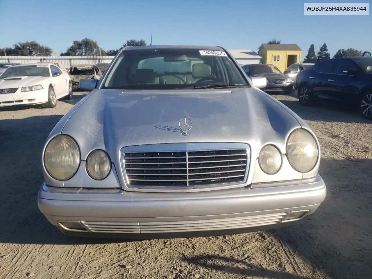 1999 Mercedes-Benz E 300Td VIN: WDBJF25H4XA836944 Lot: 76045854