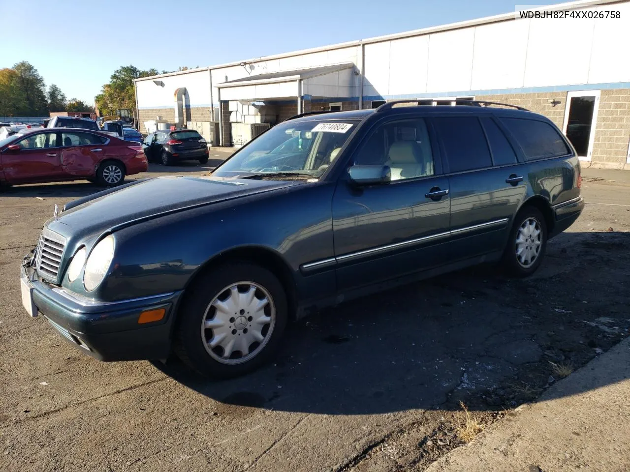 1999 Mercedes-Benz E 320 4Matic VIN: WDBJH82F4XX026758 Lot: 76740804