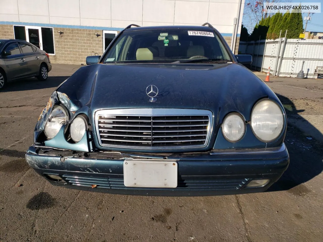 1999 Mercedes-Benz E 320 4Matic VIN: WDBJH82F4XX026758 Lot: 76740804