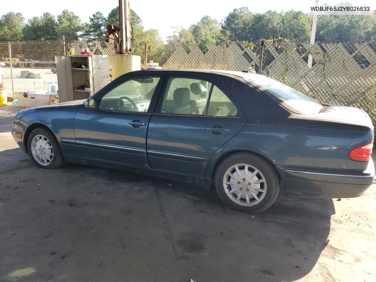 2000 Mercedes-Benz E 320 VIN: WDBJF65J2YB026833 Lot: 74725854