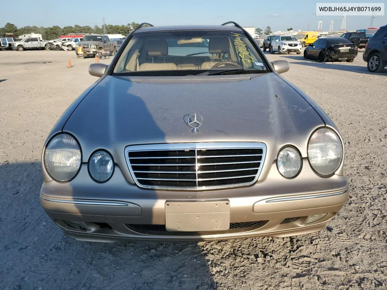 2000 Mercedes-Benz E 320 VIN: WDBJH65J4YB071699 Lot: 75082144