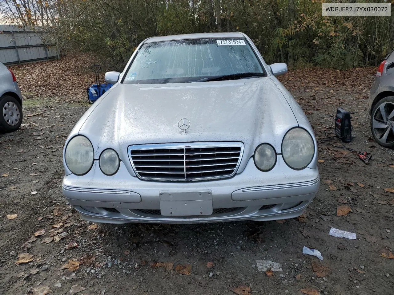 2000 Mercedes-Benz E 320 4Matic VIN: WDBJF82J7YX030072 Lot: 75737594