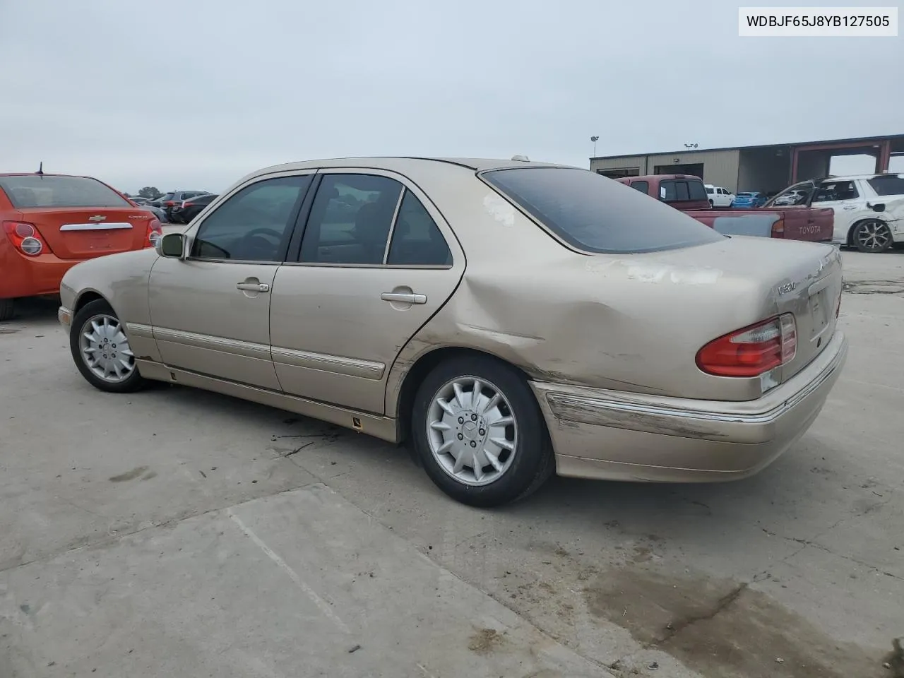 WDBJF65J8YB127505 2000 Mercedes-Benz E 320