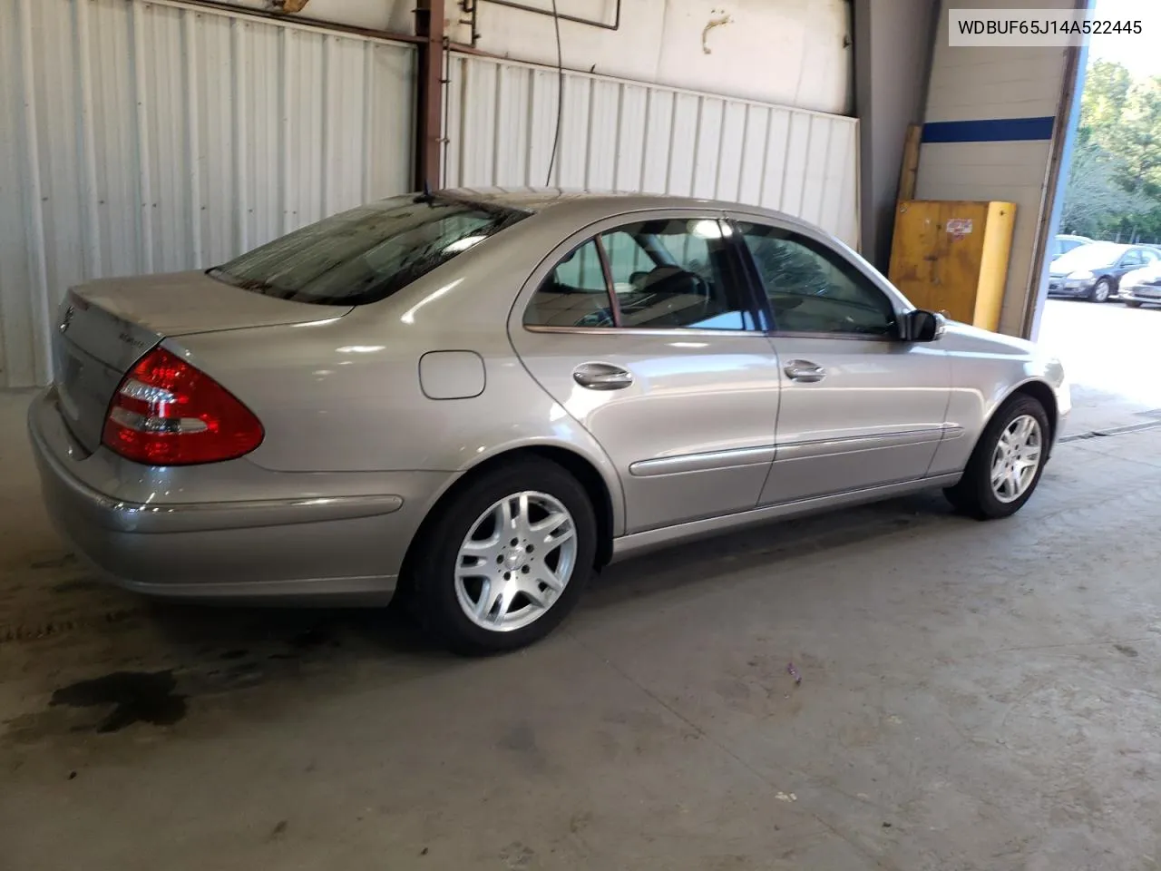 WDBUF65J14A522445 2004 Mercedes-Benz E 320