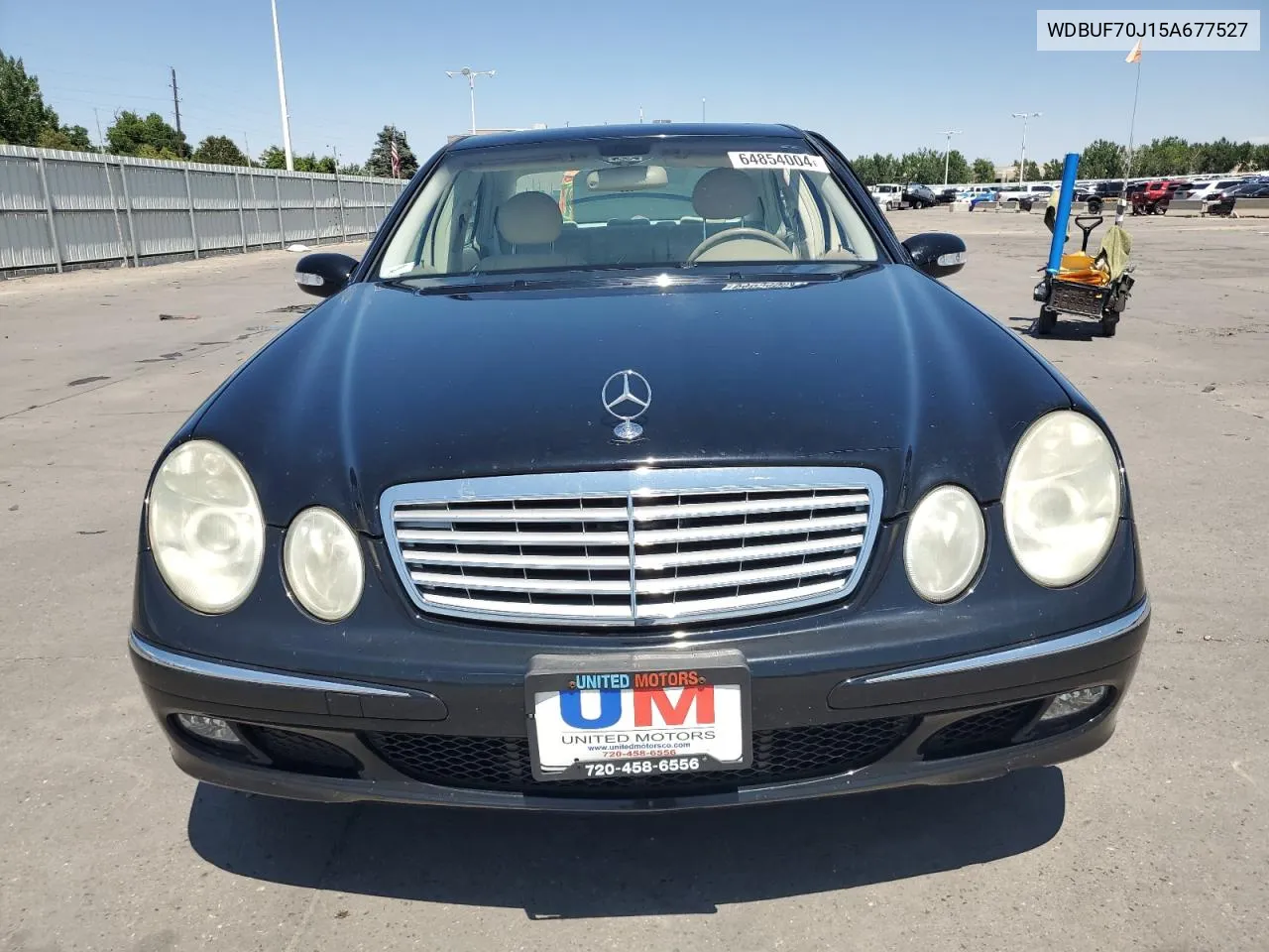 2005 Mercedes-Benz E 500 VIN: WDBUF70J15A677527 Lot: 64854004