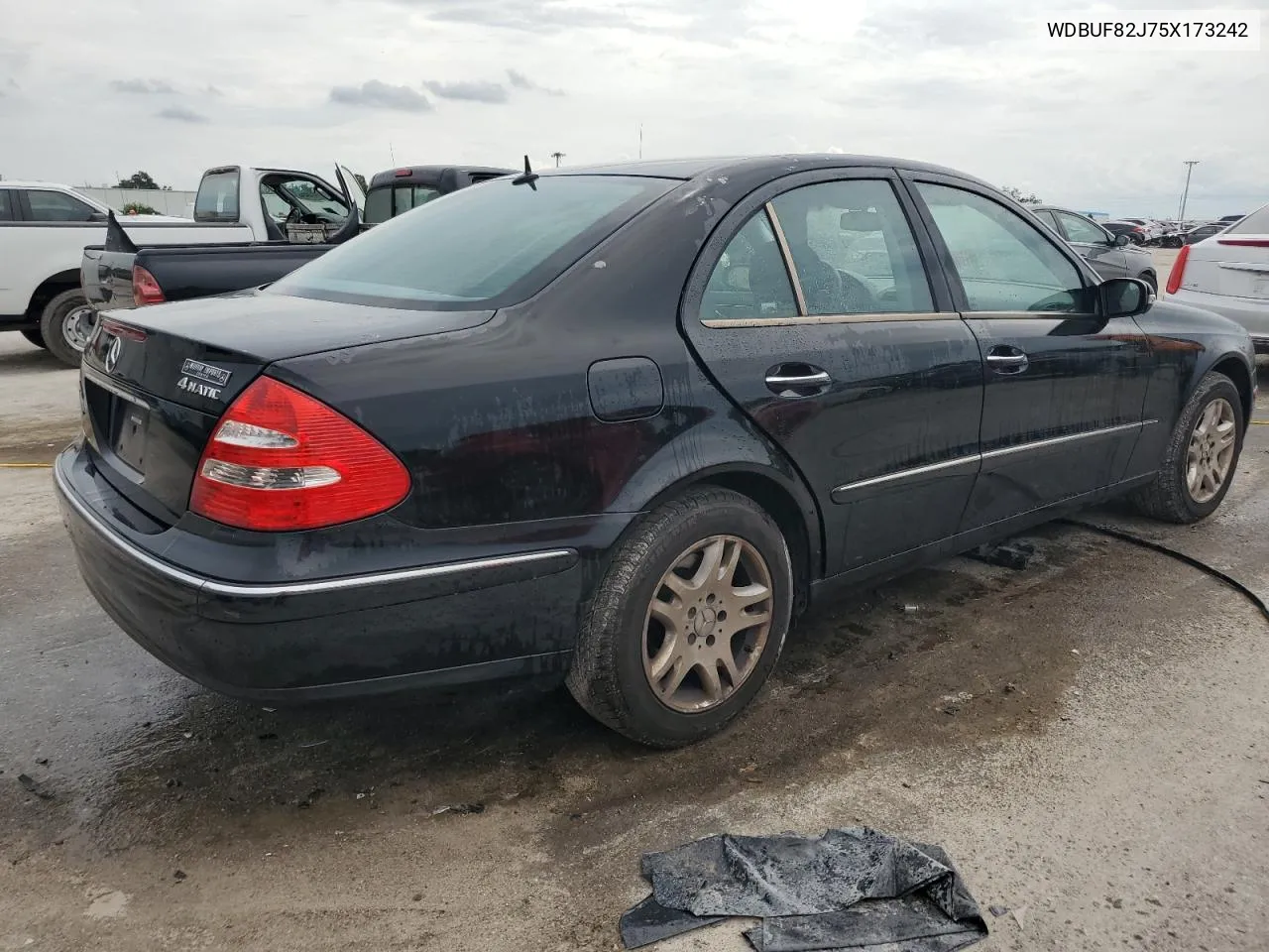 WDBUF82J75X173242 2005 Mercedes-Benz E 320 4Matic