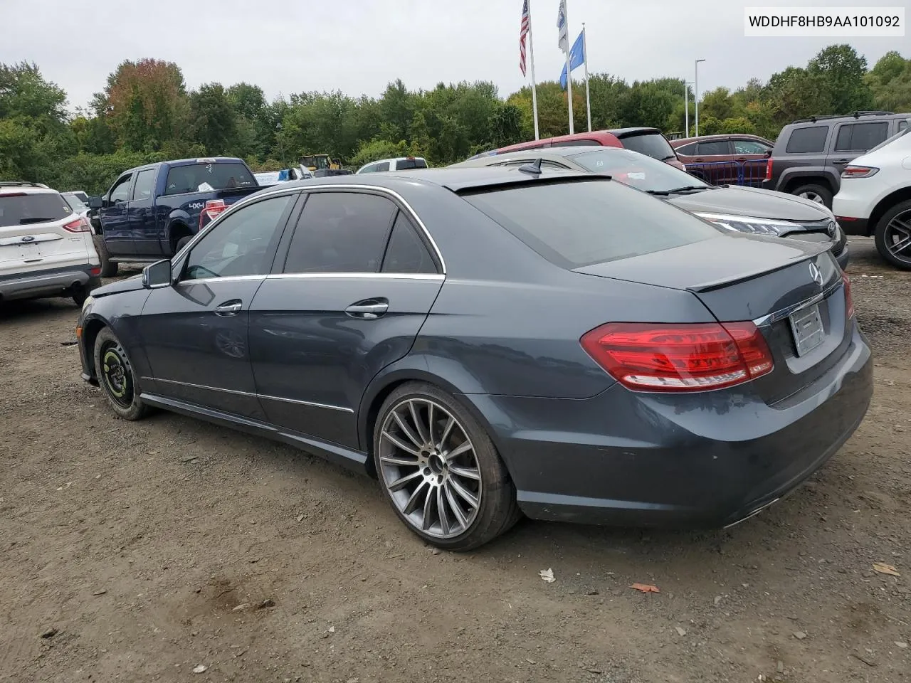 WDDHF8HB9AA101092 2010 Mercedes-Benz E 350 4Matic